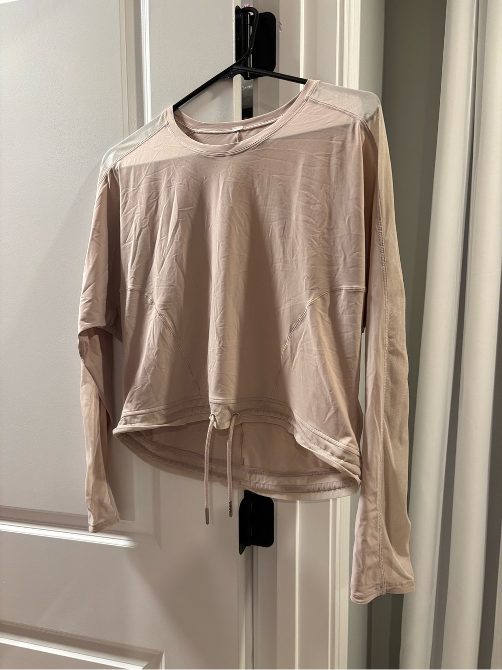 Lululemon Long-Sleeve Drawstring Women's Top